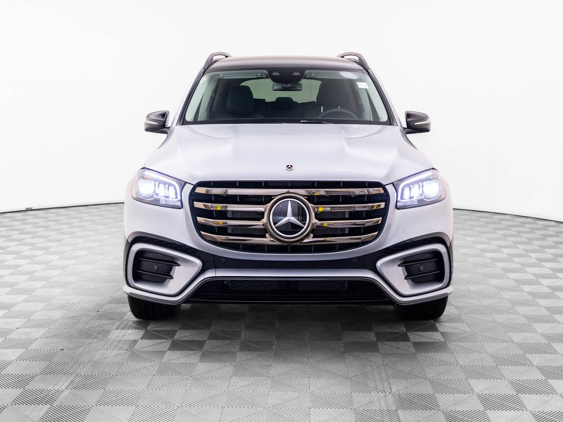 New 2026 Mercedes-Benz GLS 450 4MATIC image 9