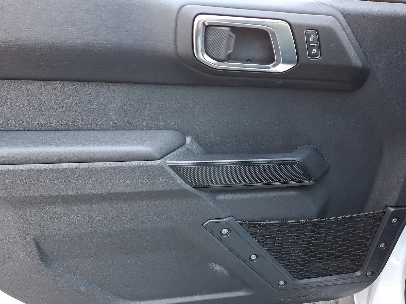 Used 2025 Ford Bronco Outer Banks image 13