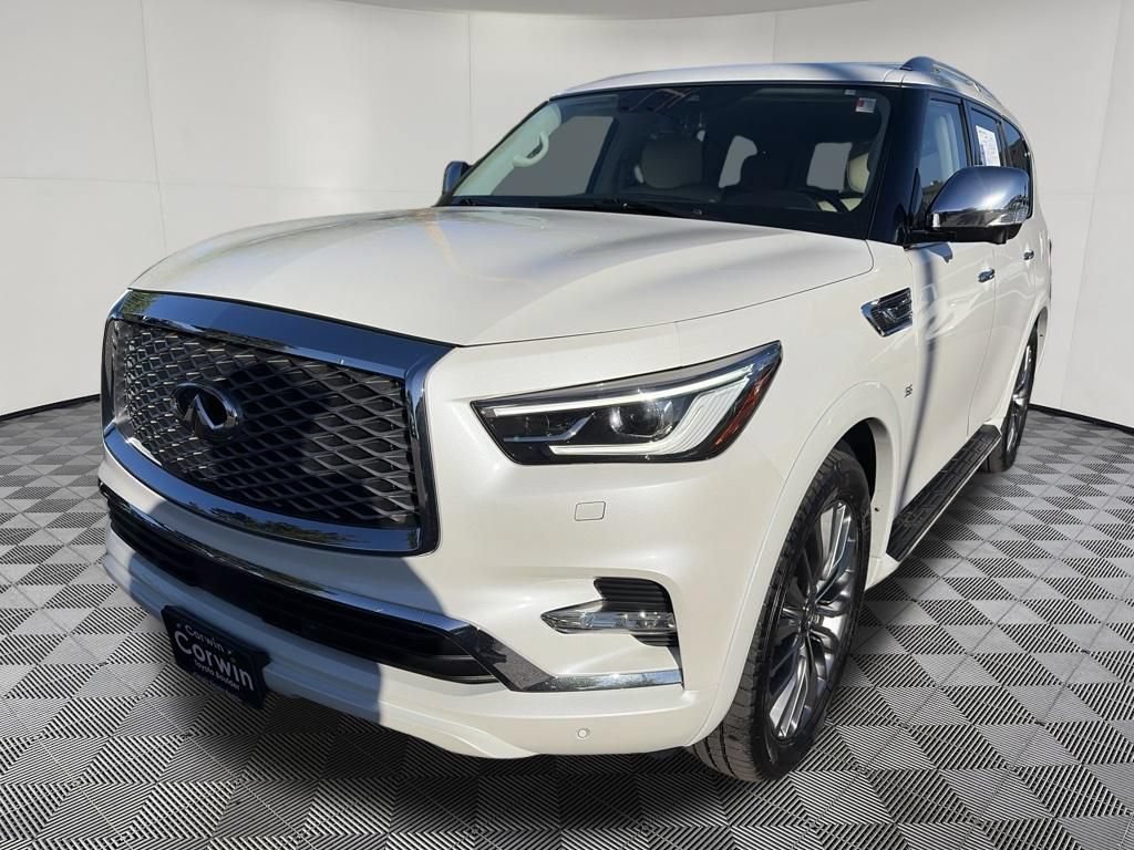 Used 2018 INFINITI QX80 4WD w/ Deluxe Technology Package image 3