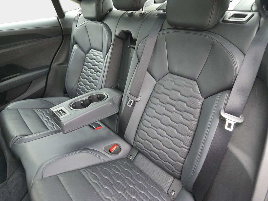 Certified 2023 Audi e-tron GT Premium Plus image 14