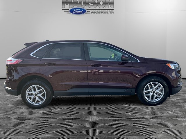 Used 2024 Ford Edge SEL w/ Convenience Package AWD/4WD image 6