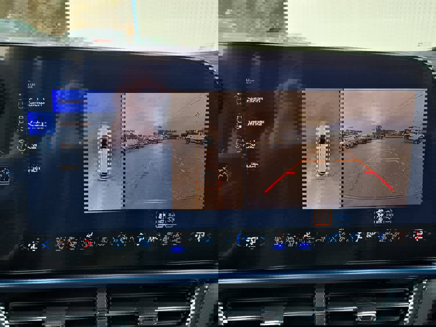 New 2026 Chevrolet Equinox EV LT image 24