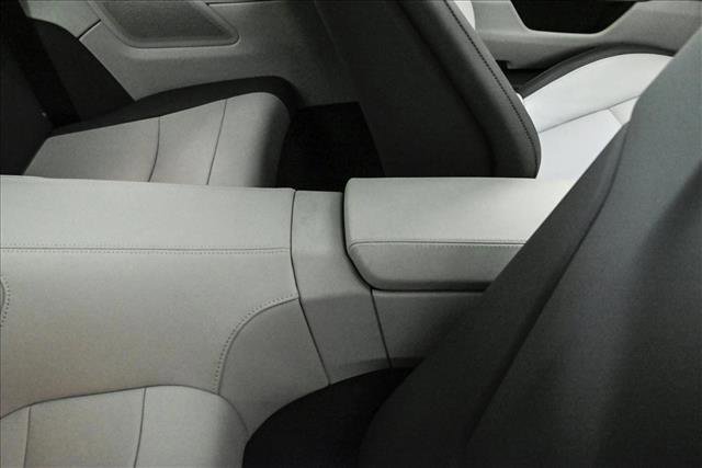 Used 2025 Porsche 911 Targa 4 GTS image 18