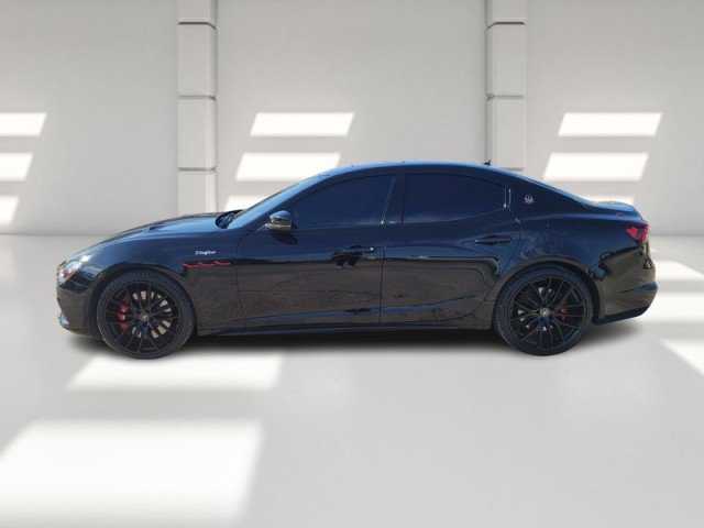Used 2021 Maserati Ghibli Trofeo image 4