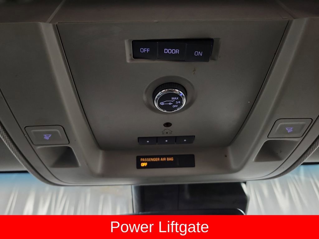 Used 2017 Chevrolet Suburban LT image 19