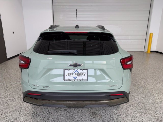 Used 2024 Chevrolet Trax ACTIV w/ Driver Confidence Package FWD image 4