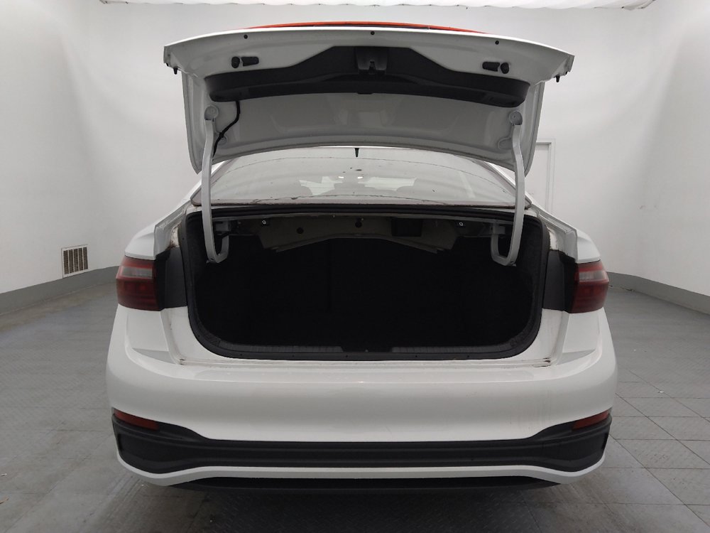 Used 2025 Volkswagen Jetta S image 29