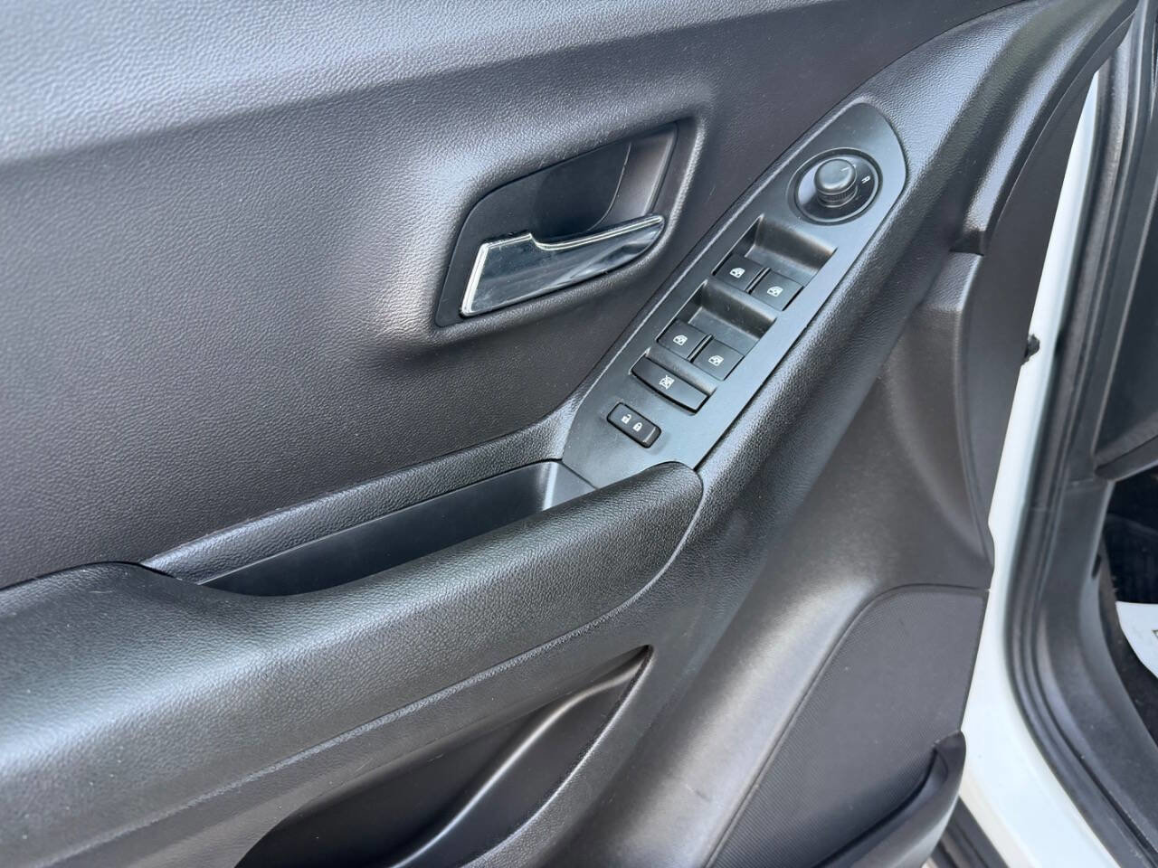 Used 2016 Chevrolet Trax LS image 8