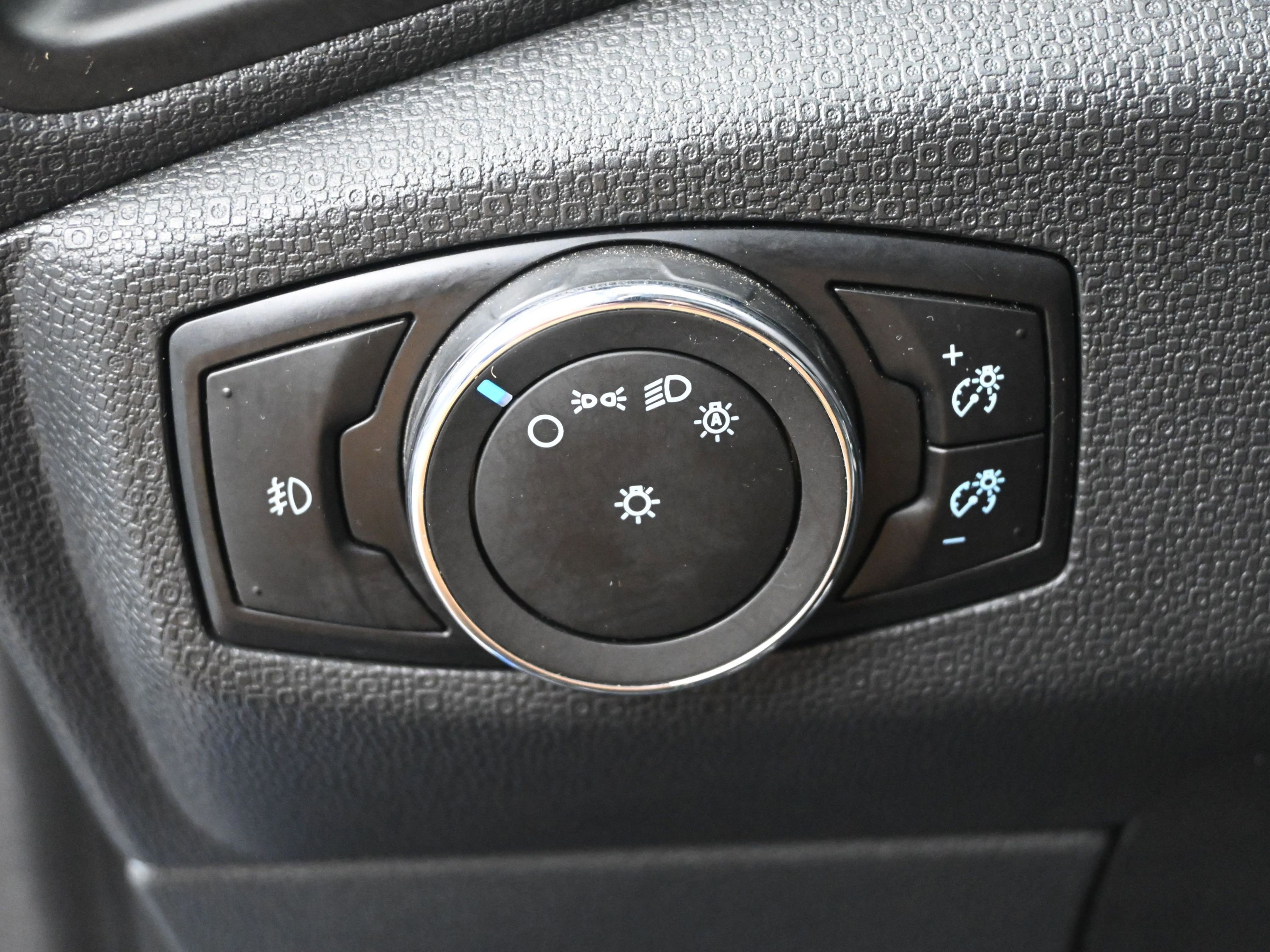 Used 2021 Ford EcoSport Titanium FWD image 12