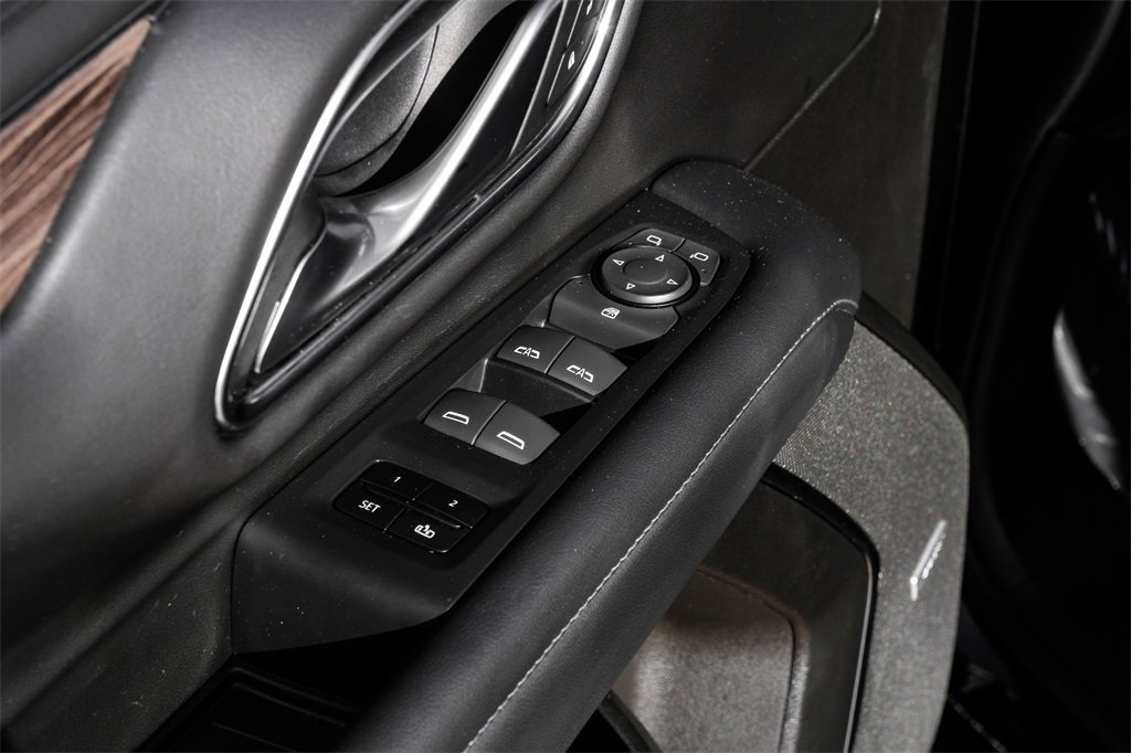 Used 2022 Chevrolet Suburban LT image 46