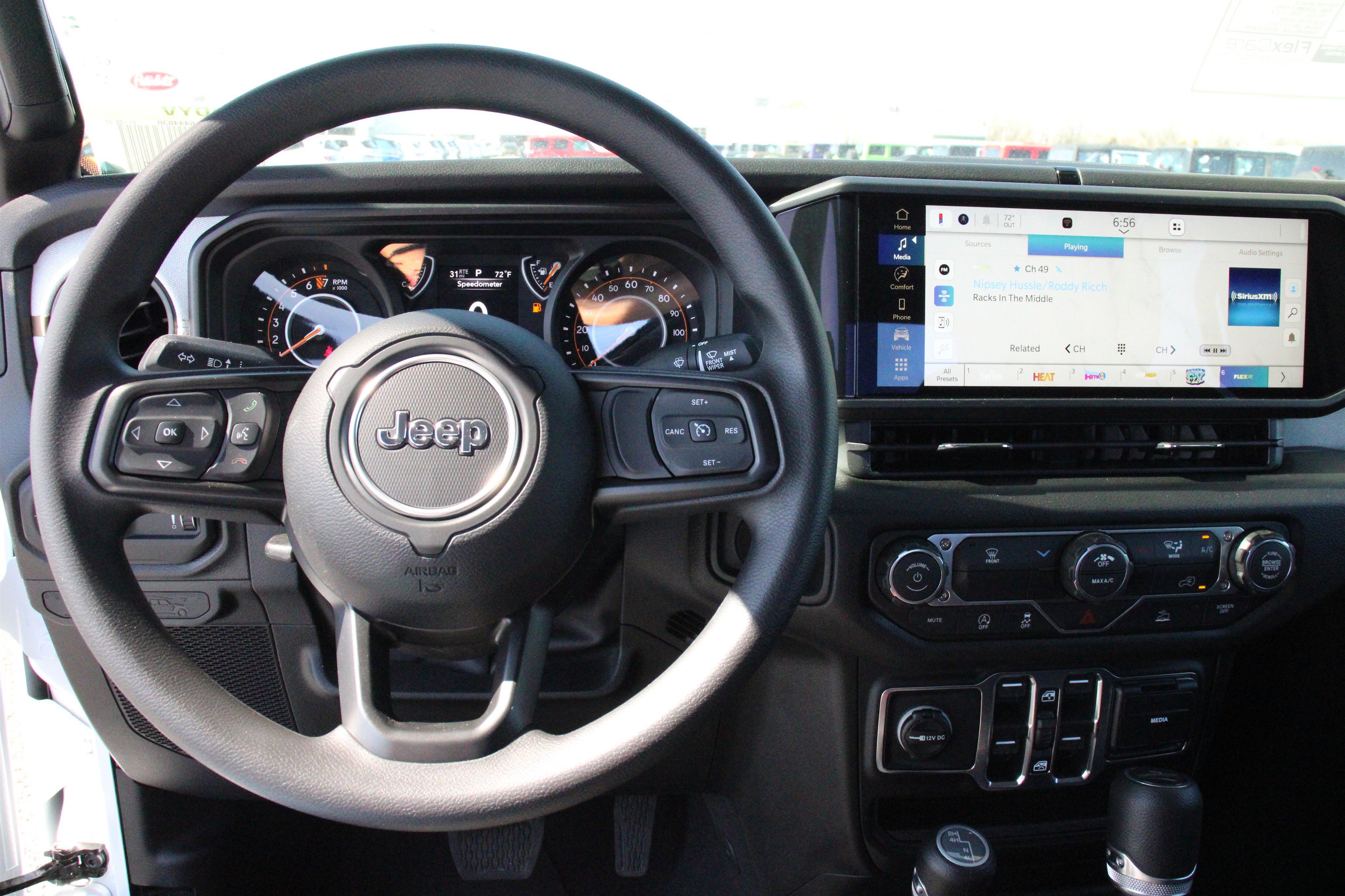 New 2026 Jeep Gladiator Sport AWD/4WD image 8