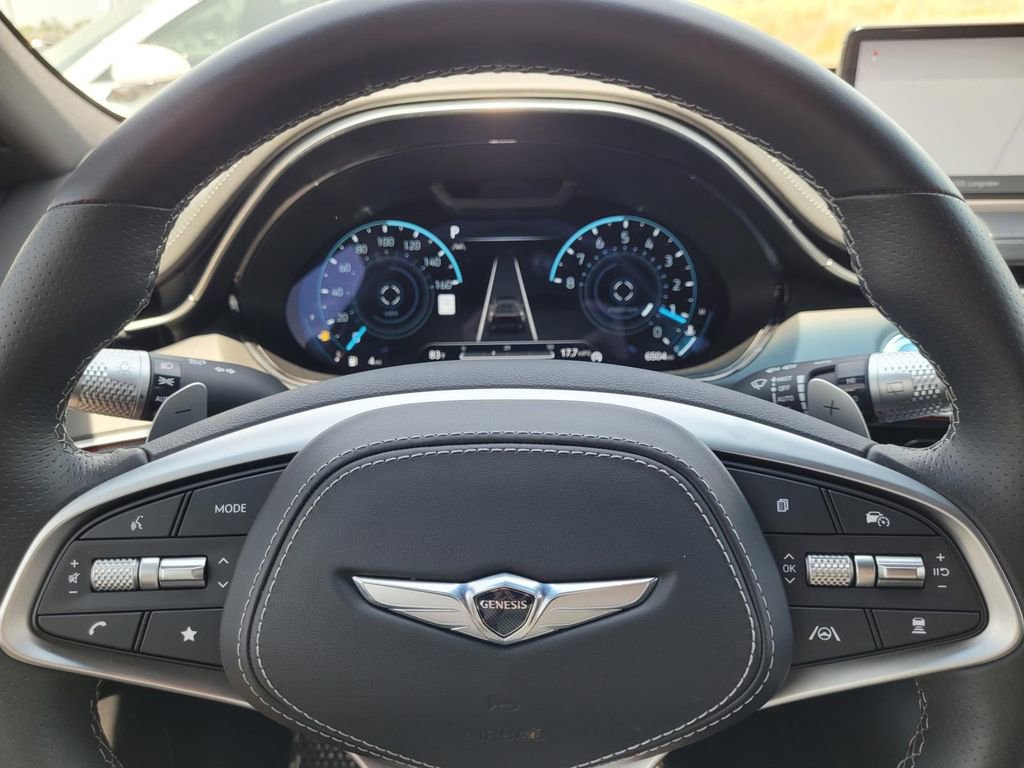 Used 2025 Genesis GV70 2.5T w/ Sport Prestige Package image 23