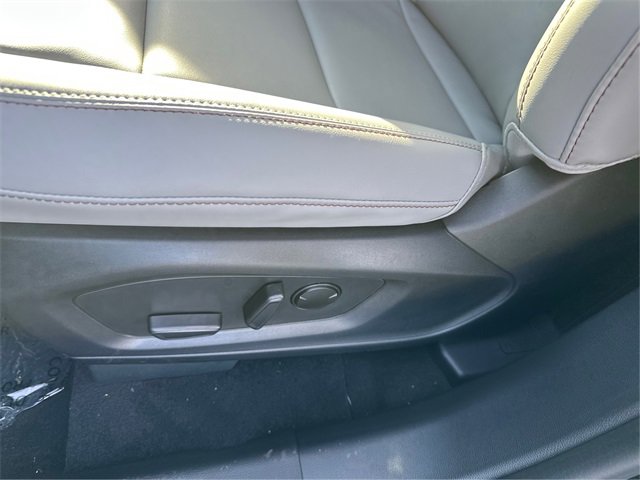 New 2026 Ford Explorer Active w/ Active Comfort Package image 25