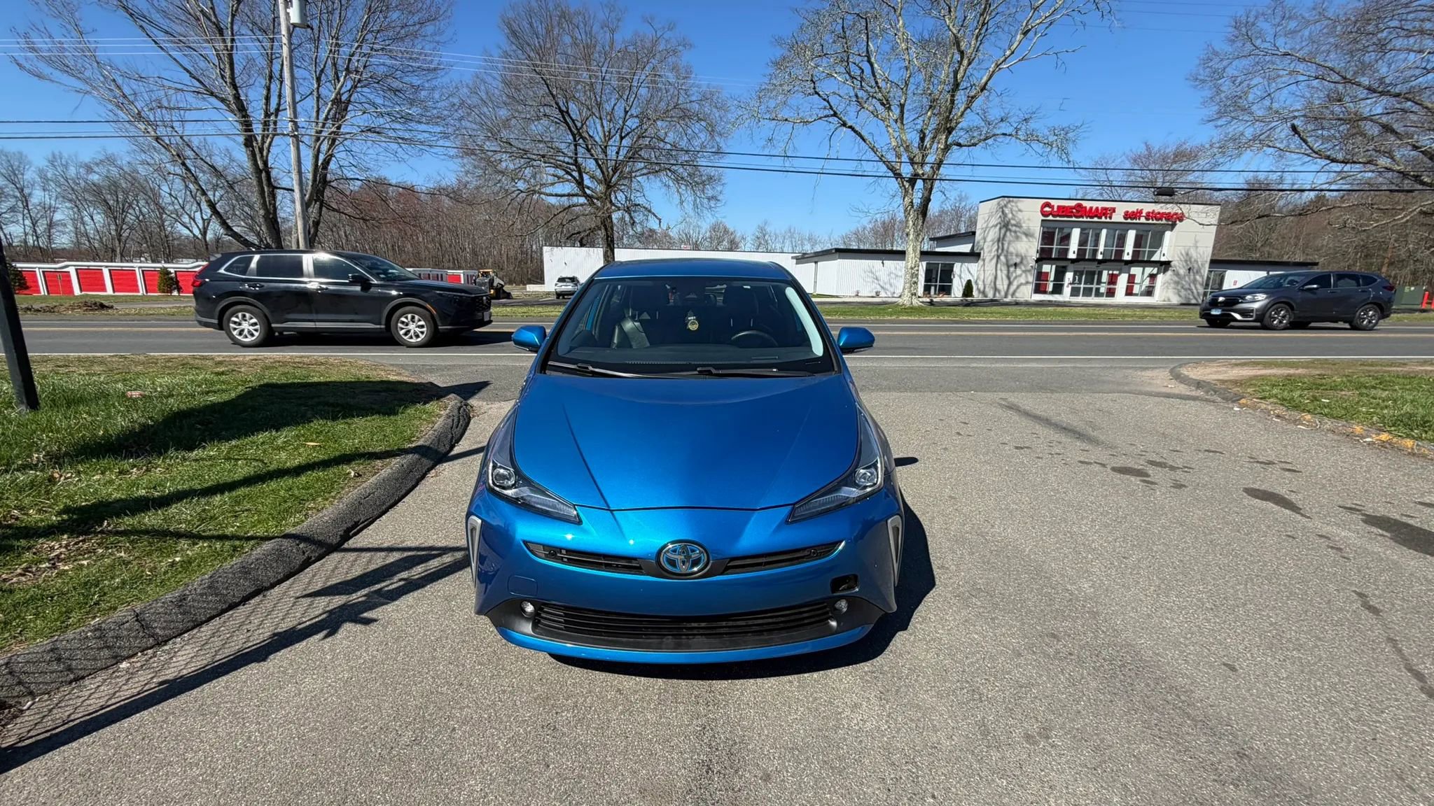 Used 2019 Toyota Prius XLE image 8