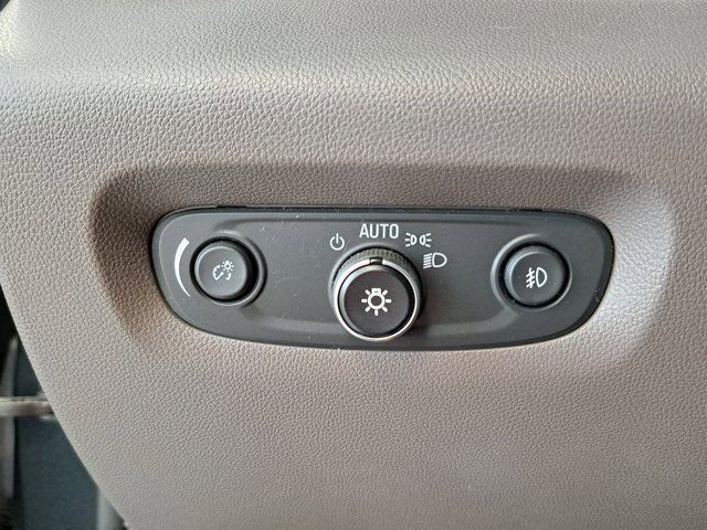 Used 2019 Chevrolet Traverse LT w/ LT Premium Package FWD image 13