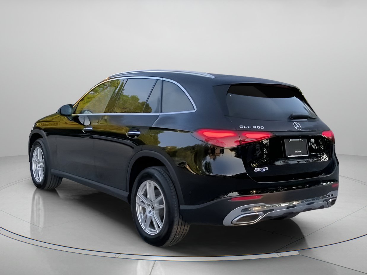 Used 2025 Mercedes-Benz GLC 300 image 21