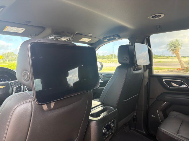 Used 2022 Chevrolet Tahoe LT w/ Luxury Package RWD image 12