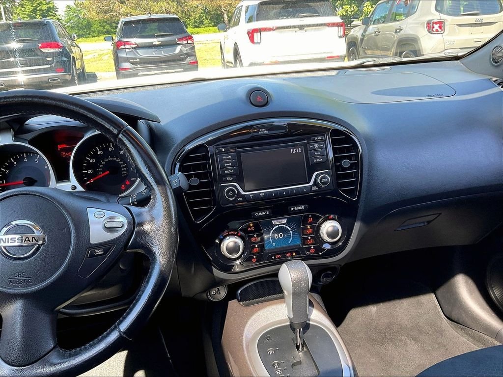 Used 2016 Nissan Juke SV AWD/4WD image 18