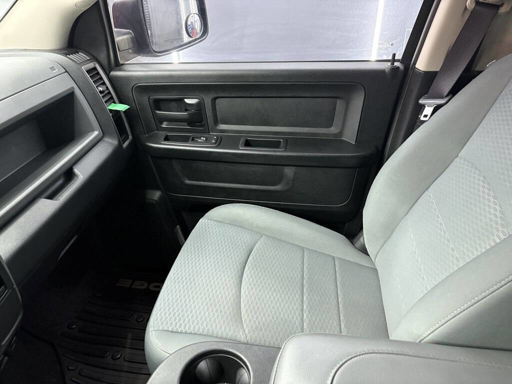 Used 2016 RAM 1500 Express image 17