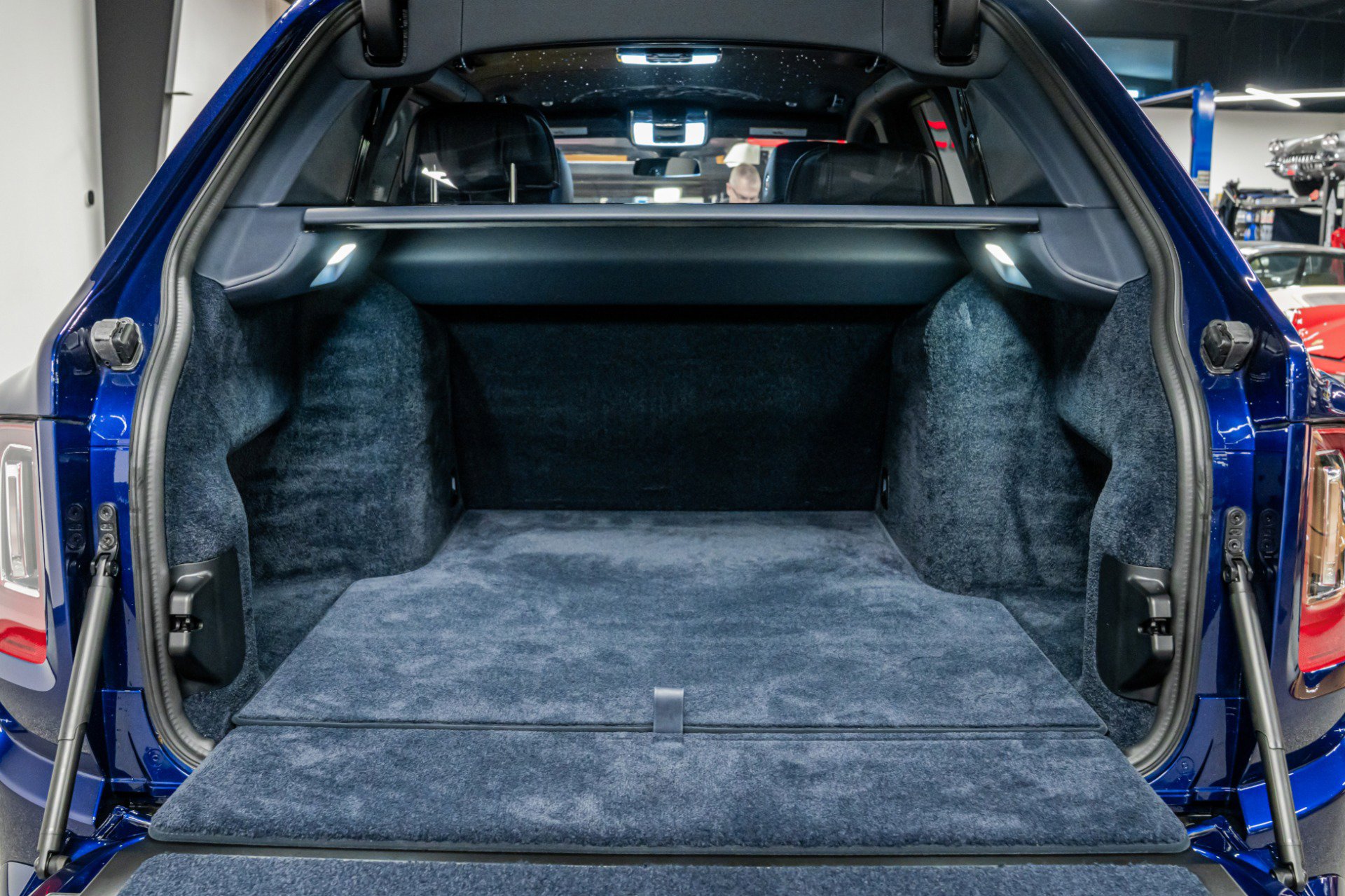 Used 2024 Rolls-Royce Cullinan Black Badge image 18