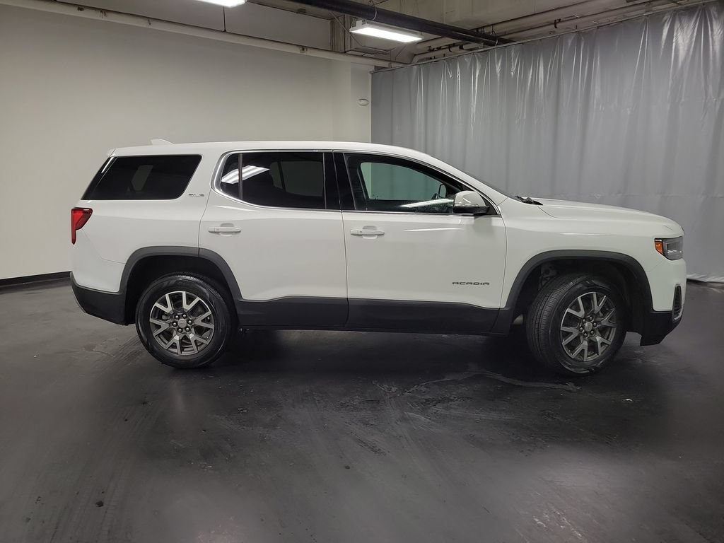 Used 2023 GMC Acadia SLE FWD image 9