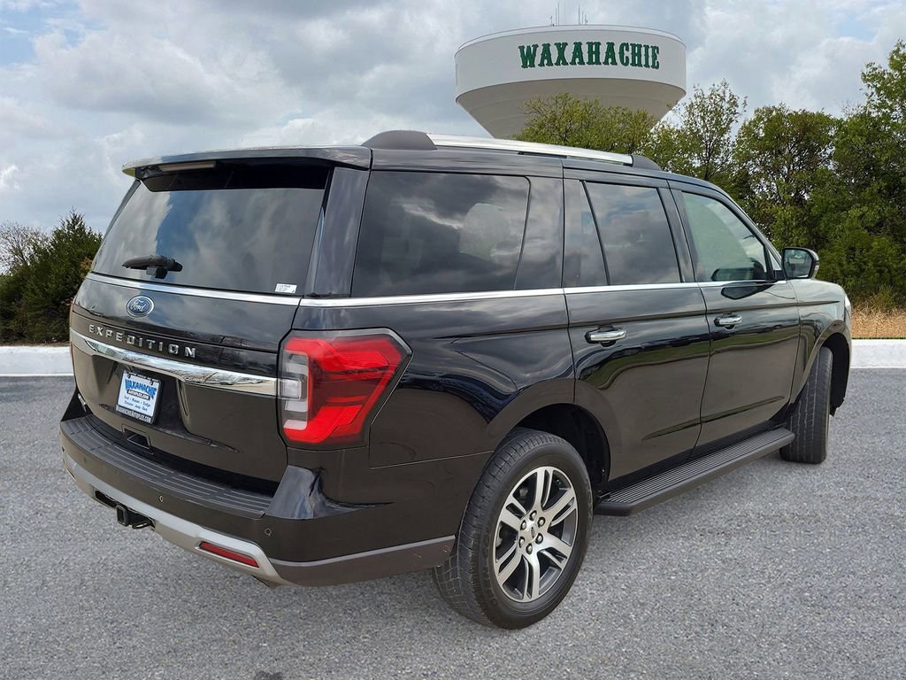 Used 2024 Ford Expedition Limited image 5