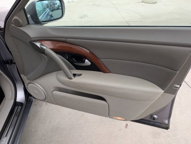 Used 2006 Acura RL AWD/4WD image 30
