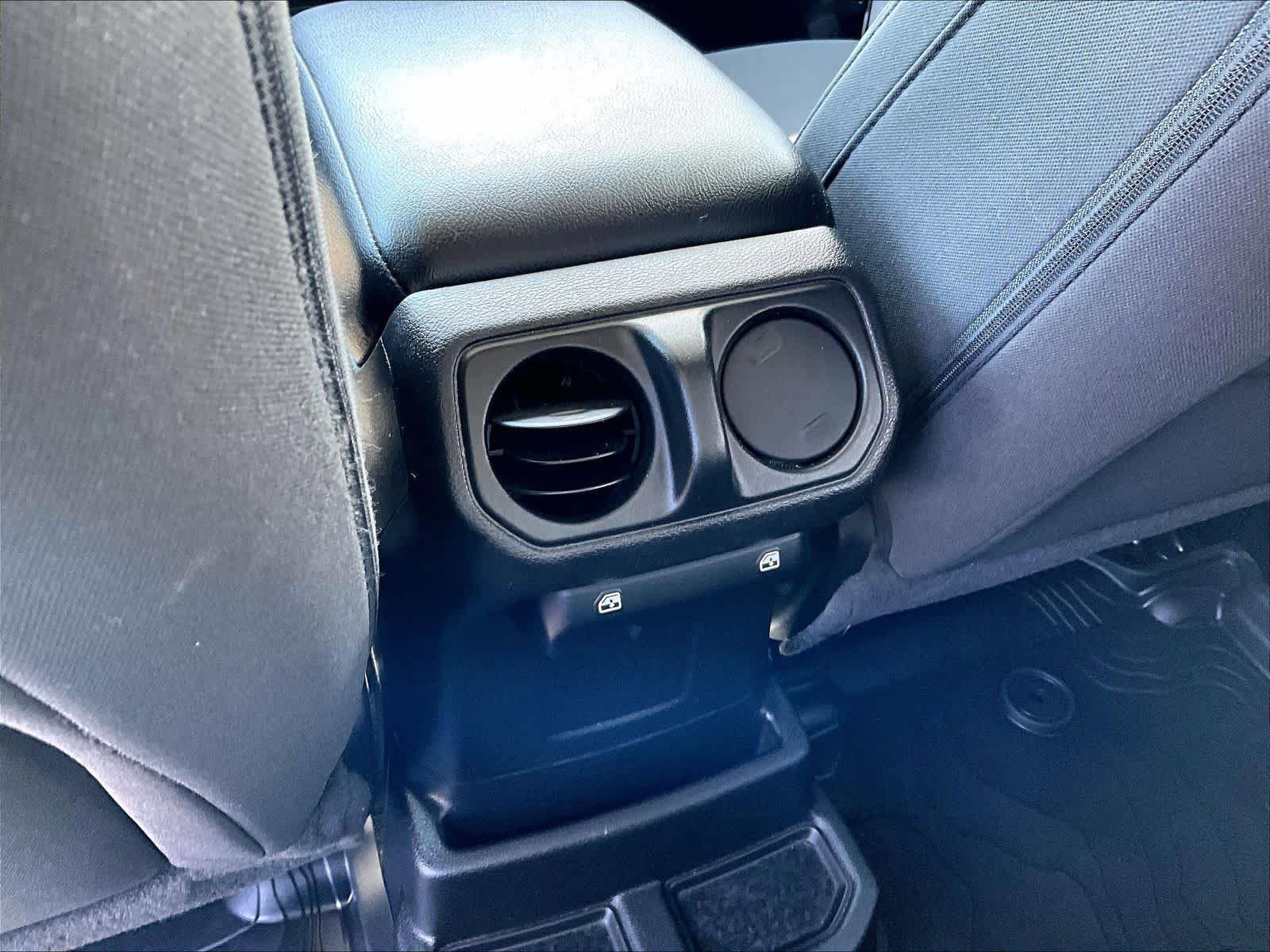 Used 2023 Jeep Wrangler Unlimited image 28
