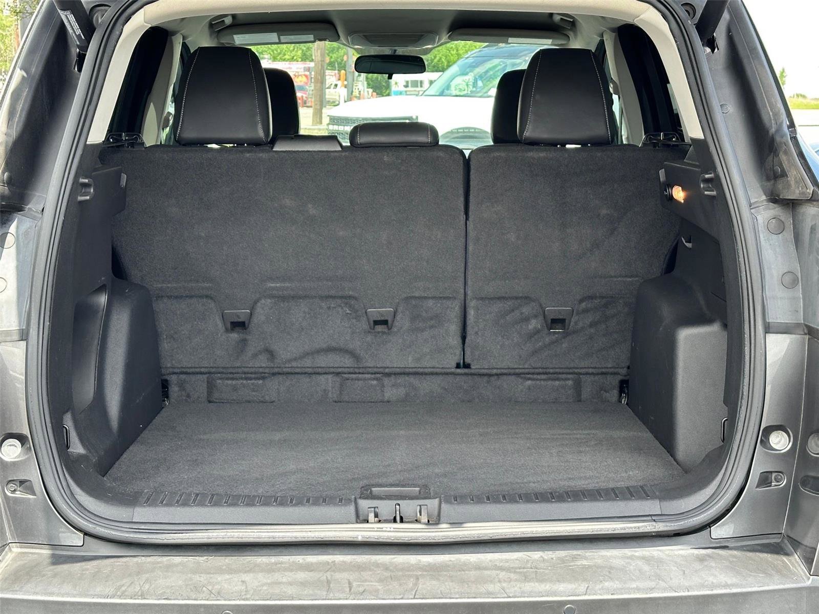 Used 2019 Ford Escape SEL image 28