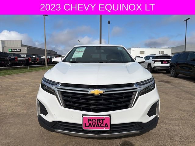 Used 2023 Chevrolet Equinox LT image 2