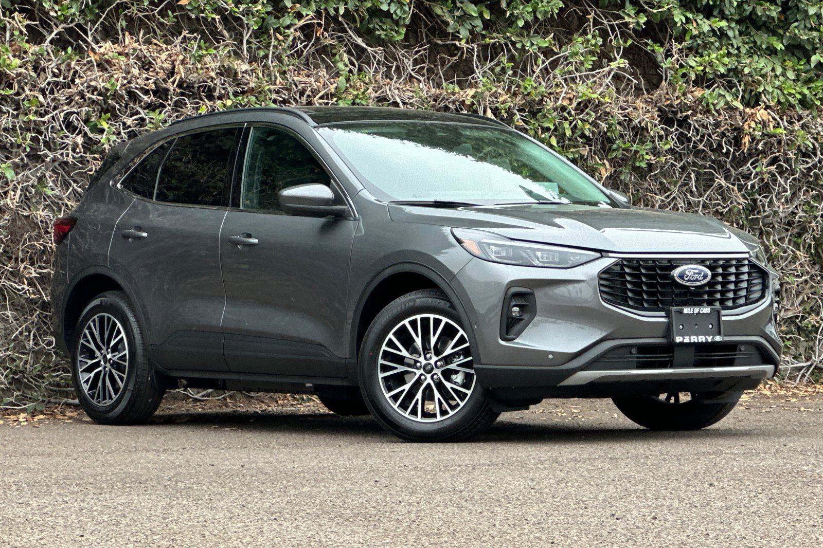 New 2024 Ford Escape PHEV w/ PHEV Premium Package