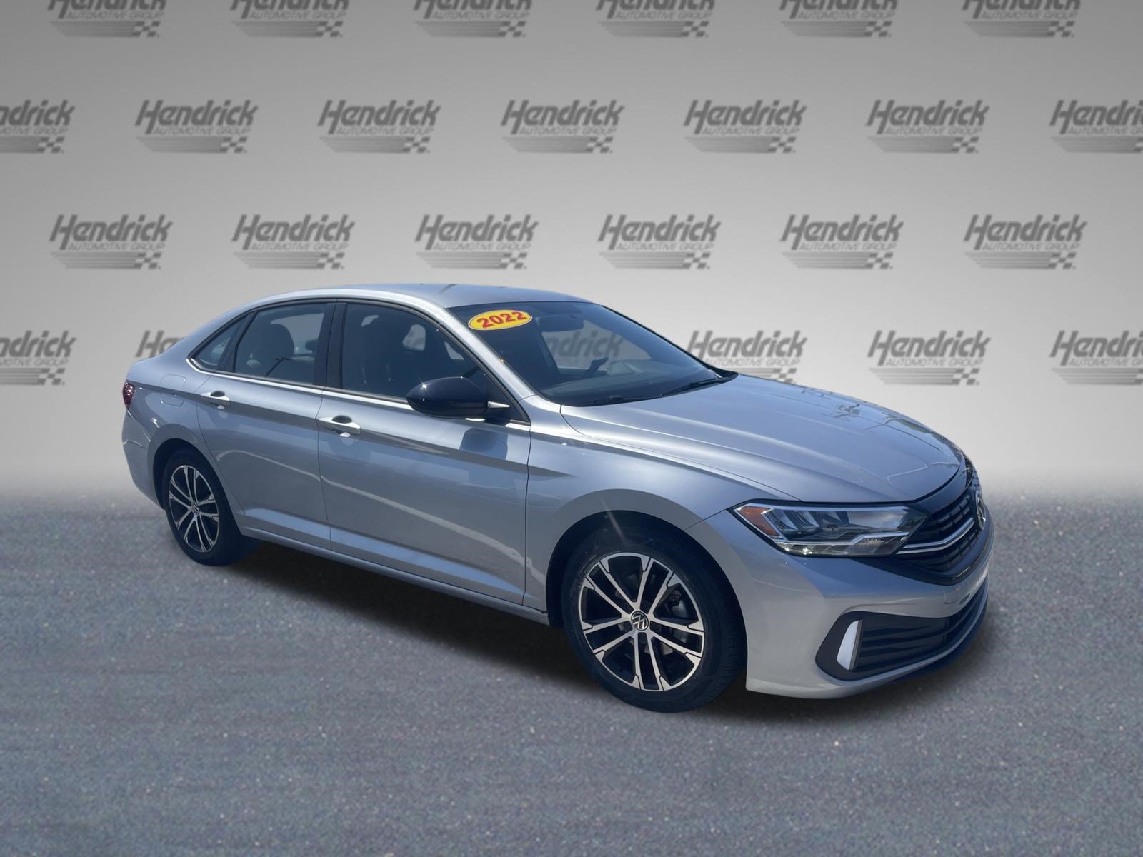 Used 2022 Volkswagen Jetta Sport FWD image 2