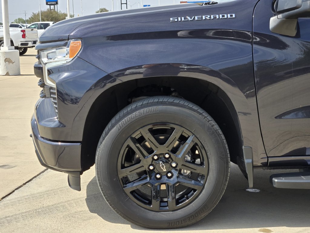 Used 2023 Chevrolet Silverado 1500 RST RWD image 8