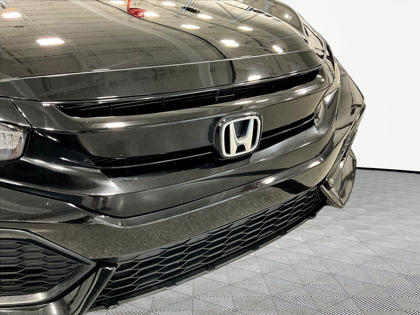 Used 2019 Honda Civic Sport Touring image 32
