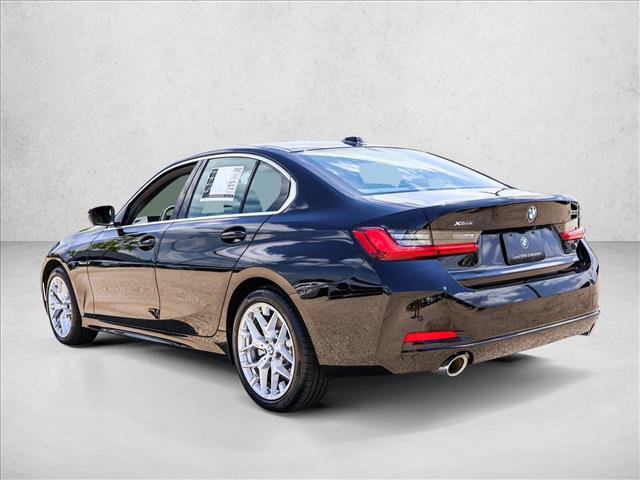 Used 2026 BMW 330i xDrive Sedan AWD/4WD image 7