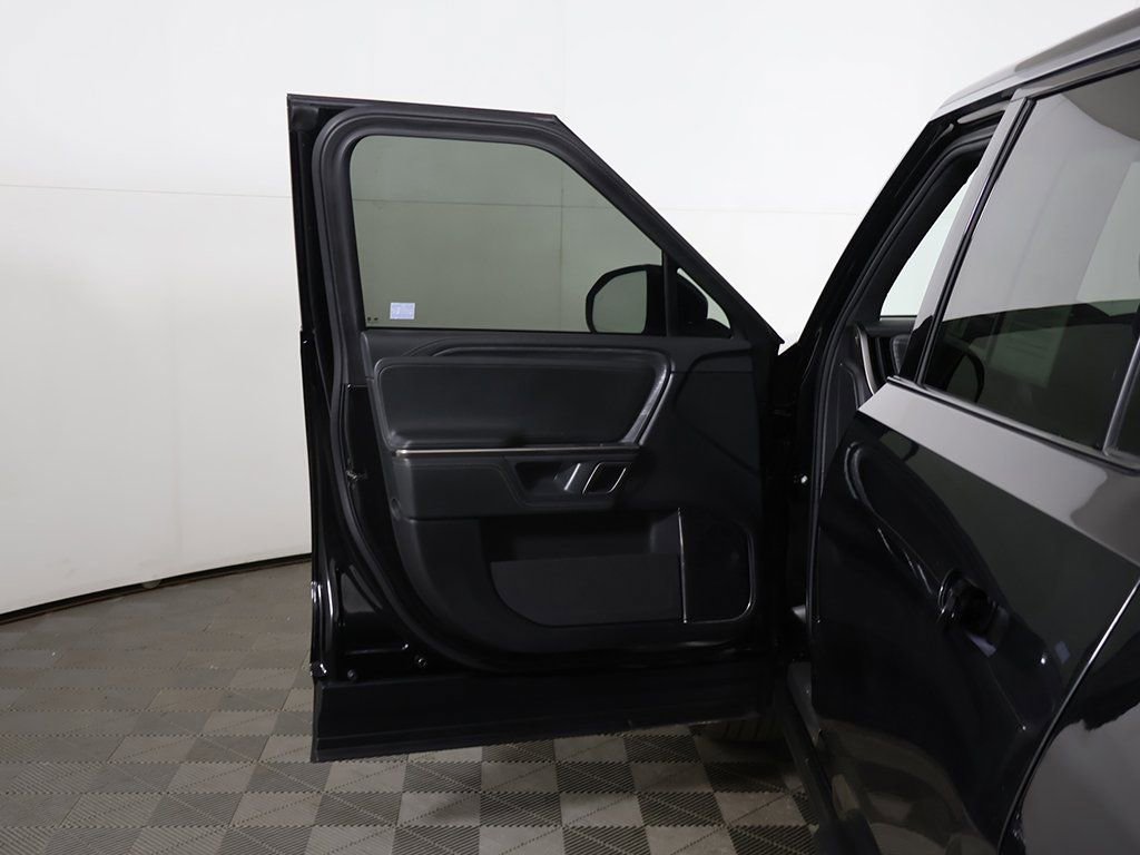 Used 2024 Rivian R1S Adventure image 25