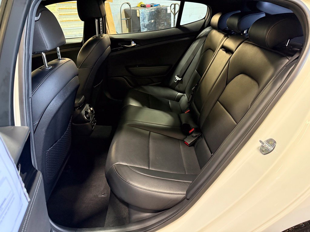 Used 2022 Kia Stinger GT-Line RWD image 33