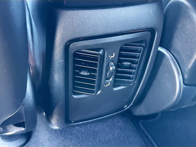 Used 2024 Dodge Durango GT w/ Blacktop Package image 23