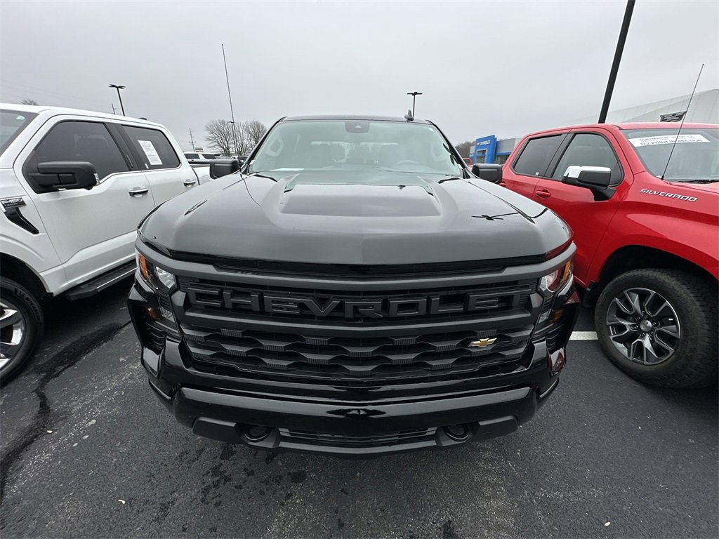 Used 2025 Chevrolet Silverado 1500 Custom image 25