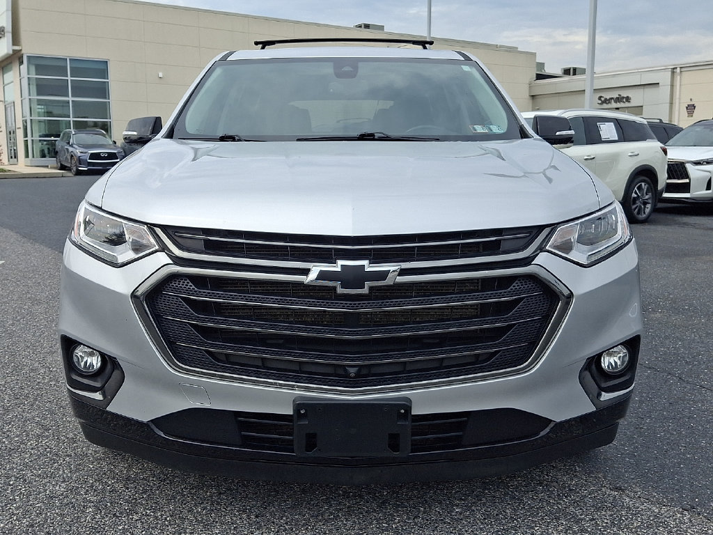 Used 2020 Chevrolet Traverse Premier w/ Redline Edition AWD/4WD image 2