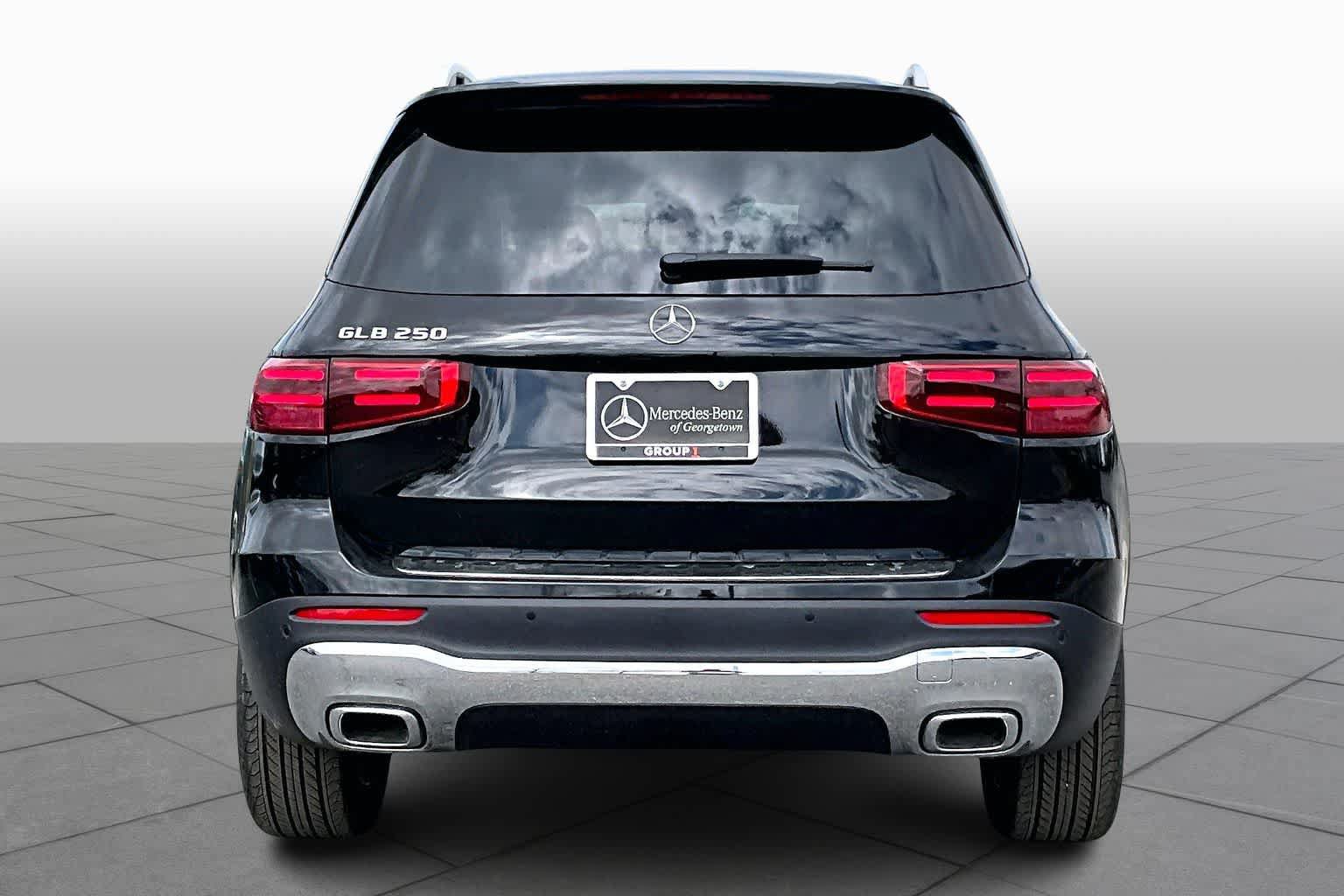 New 2026 Mercedes-Benz GLB 250 image 5