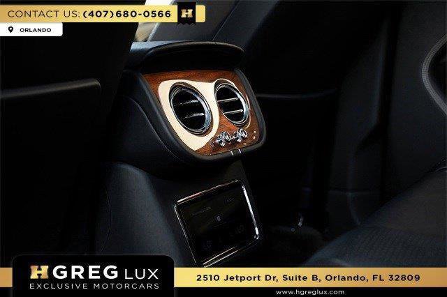 Used 2022 Bentley Bentayga AWD/4WD image 51