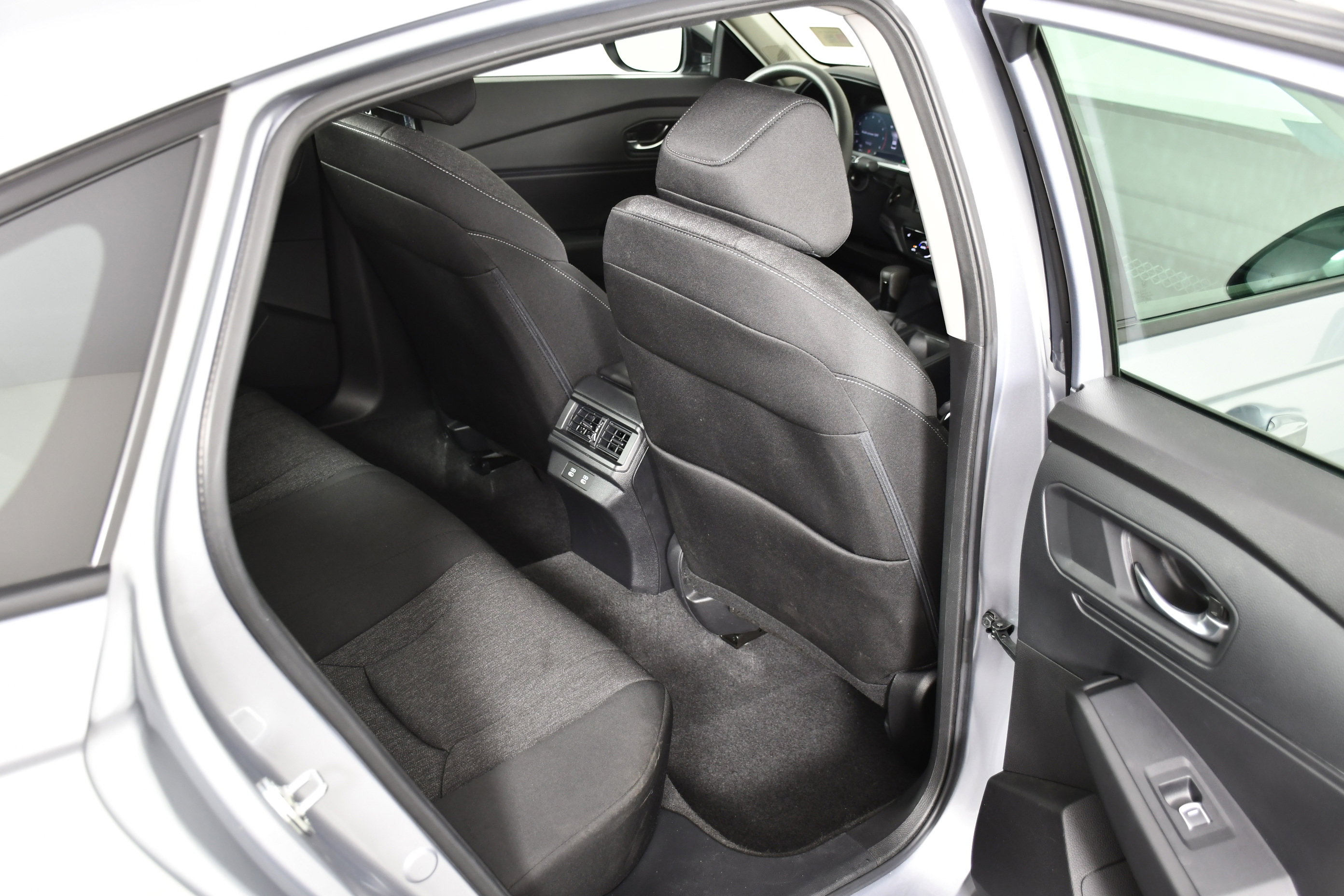 Certified 2025 Honda Accord SE image 36