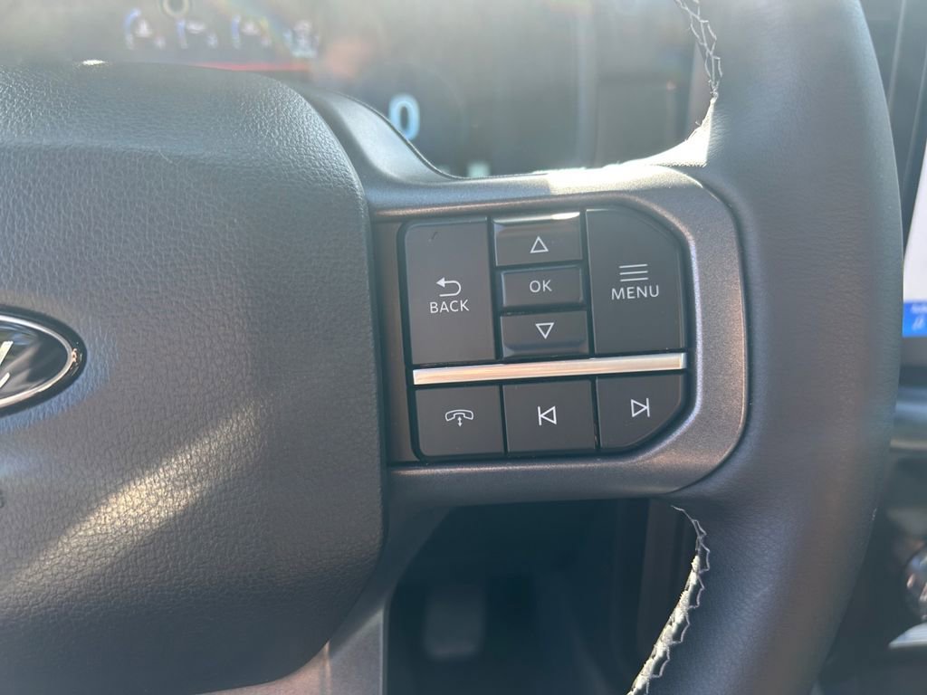 Used 2025 Ford F150 Lariat AWD/4WD image 17
