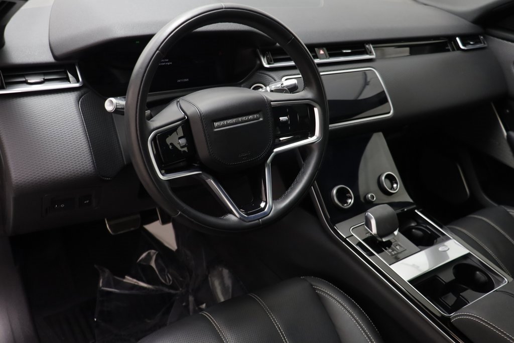 Used 2023 Land Rover Range Rover Velar R-Dynamic S image 6