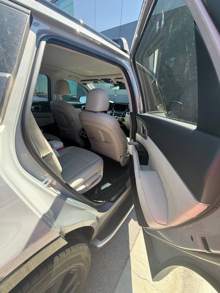 Used 2022 Kia Sorento SX FWD image 14