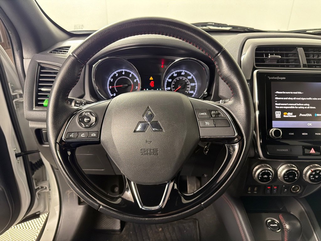 Used 2020 Mitsubishi Outlander Sport Black Edition image 13