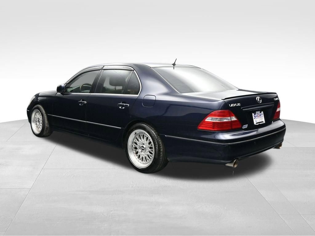 Used 2005 Lexus LS 430 RWD image 3