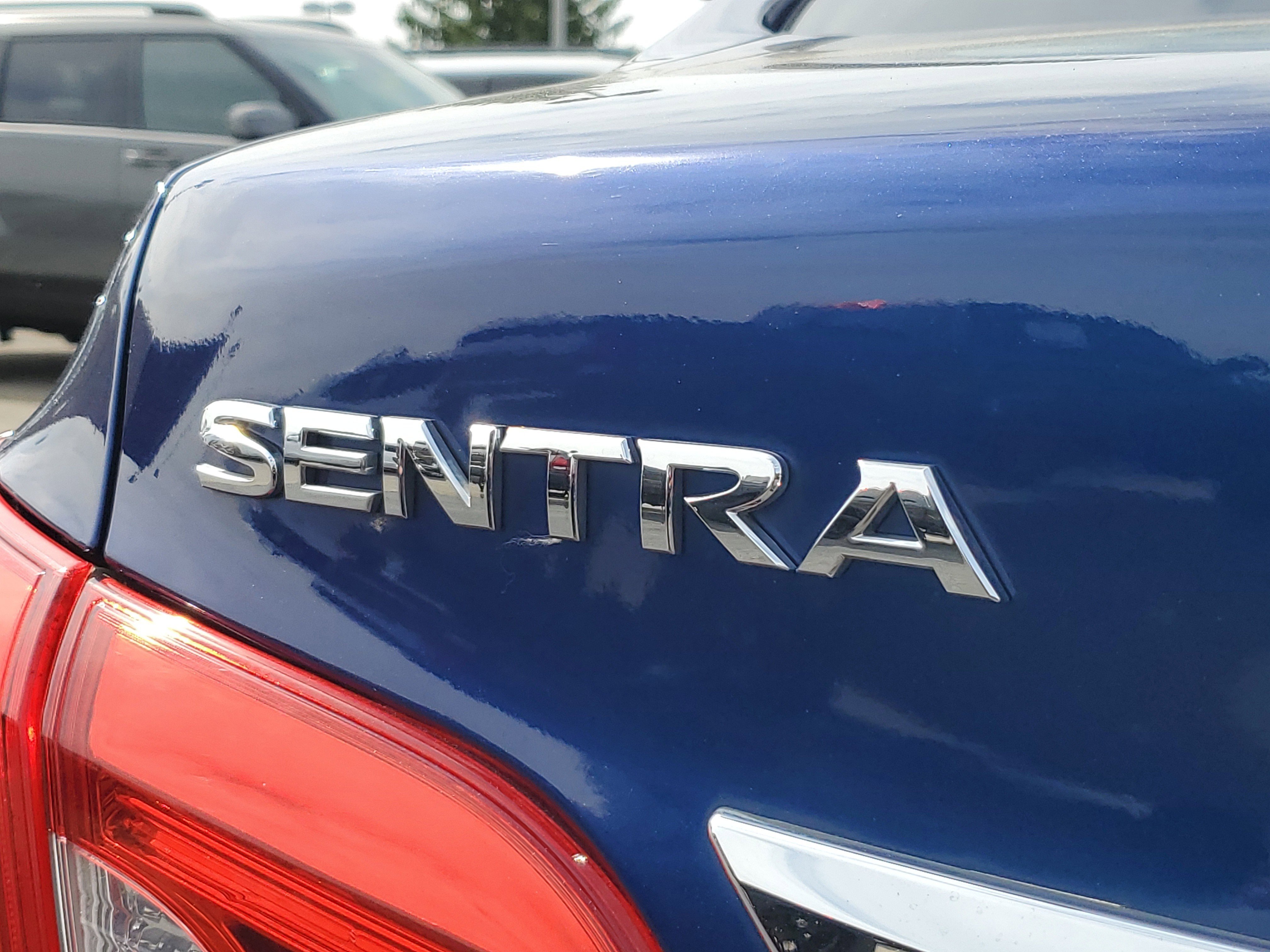Used 2017 Nissan Sentra S FWD image 6