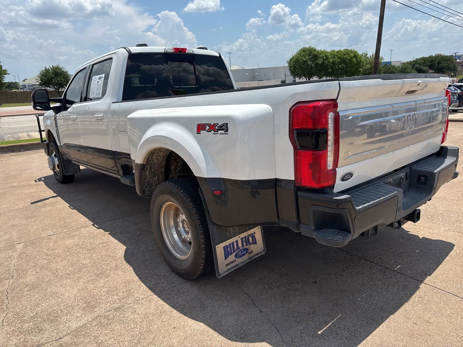 Used 2024 Ford F350 King Ranch w/ FX4 Off-Road Package AWD/4WD image 5